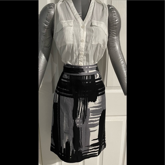 Banana Republic Dresses & Skirts - Women’s Banana Republic Pencil Skirt, Size 4